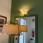 Liu' Al Viale Guest house
